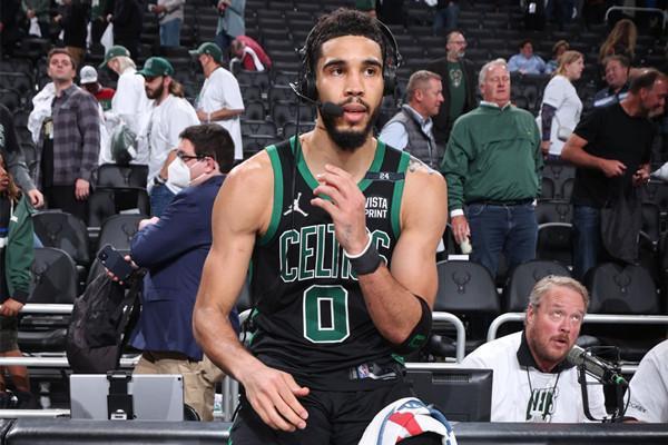 亨利赛后总结：谈阿森纳实力&前景，以及拜仁本场的问题（亨利赛后点评：解析阿森纳实力与前景，点出拜仁此战症结）