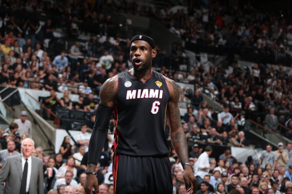 桑托斯：葡萄牙有实力成为争冠队伍，当然这条路不会简单（桑托斯：葡萄牙具备争冠实力，但通往巅峰绝非坦途）