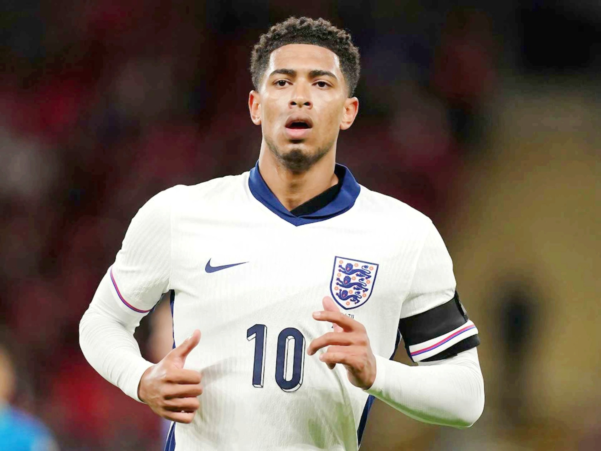 TA：曼城明夏可能签右后卫和右边锋，他们仍在关注利夫拉门托（TA：曼城或在明夏引进右后卫与右边锋，利夫拉门托仍列目标）