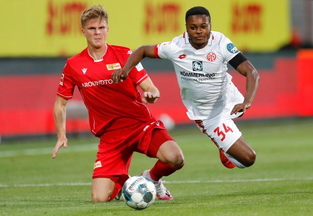 天空记者：齐尔克泽想继续留在曼联并为自己的位置而战（天空体育记者：齐尔克泽希望留在曼联，力争上位）