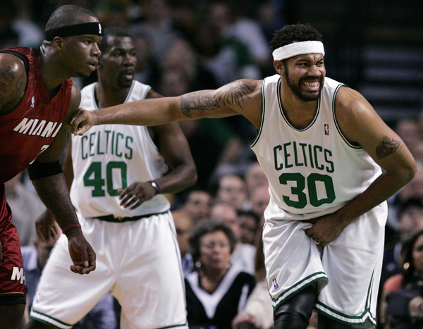 意甲联赛球队表现对比分析（意甲各队表现对照评析）