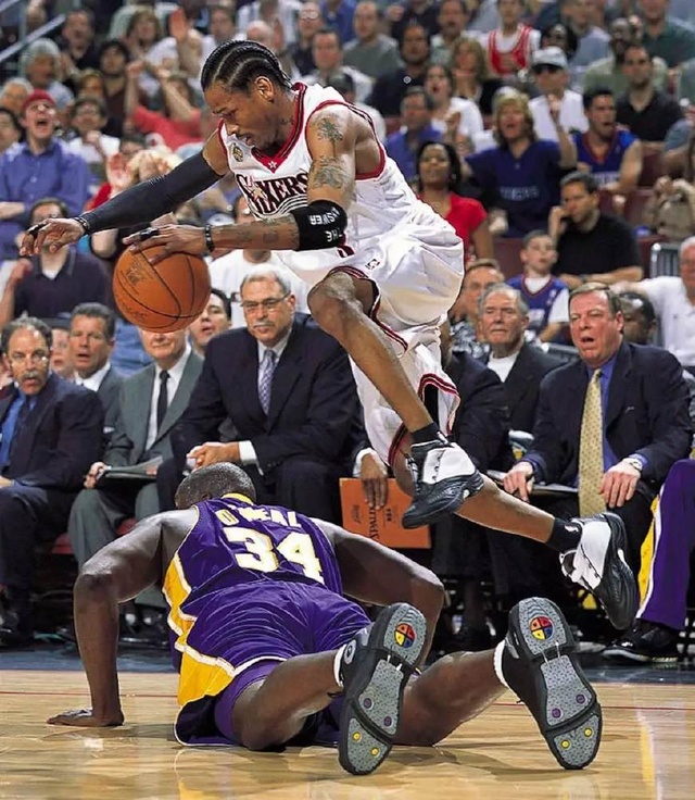 NBA每日最佳：约基奇28分准三双，詹姆斯贡献赛季新高29分（NBA今日之星：约基奇28分准三双，詹姆斯轰赛季最高29分）