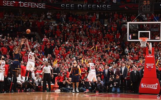 海牛祝贺重庆铜梁龙冲超：愿贵部在2026赛季中超中争创佳绩（海牛恭贺重庆铜梁龙升入中超，预祝贵队2026赛季再创佳绩）