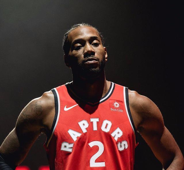 巴恩斯暴露进攻短板，近20次出手，命中率仅为33.3%（巴恩斯进攻端遇瓶颈，近20次出手命中率仅33.3%）