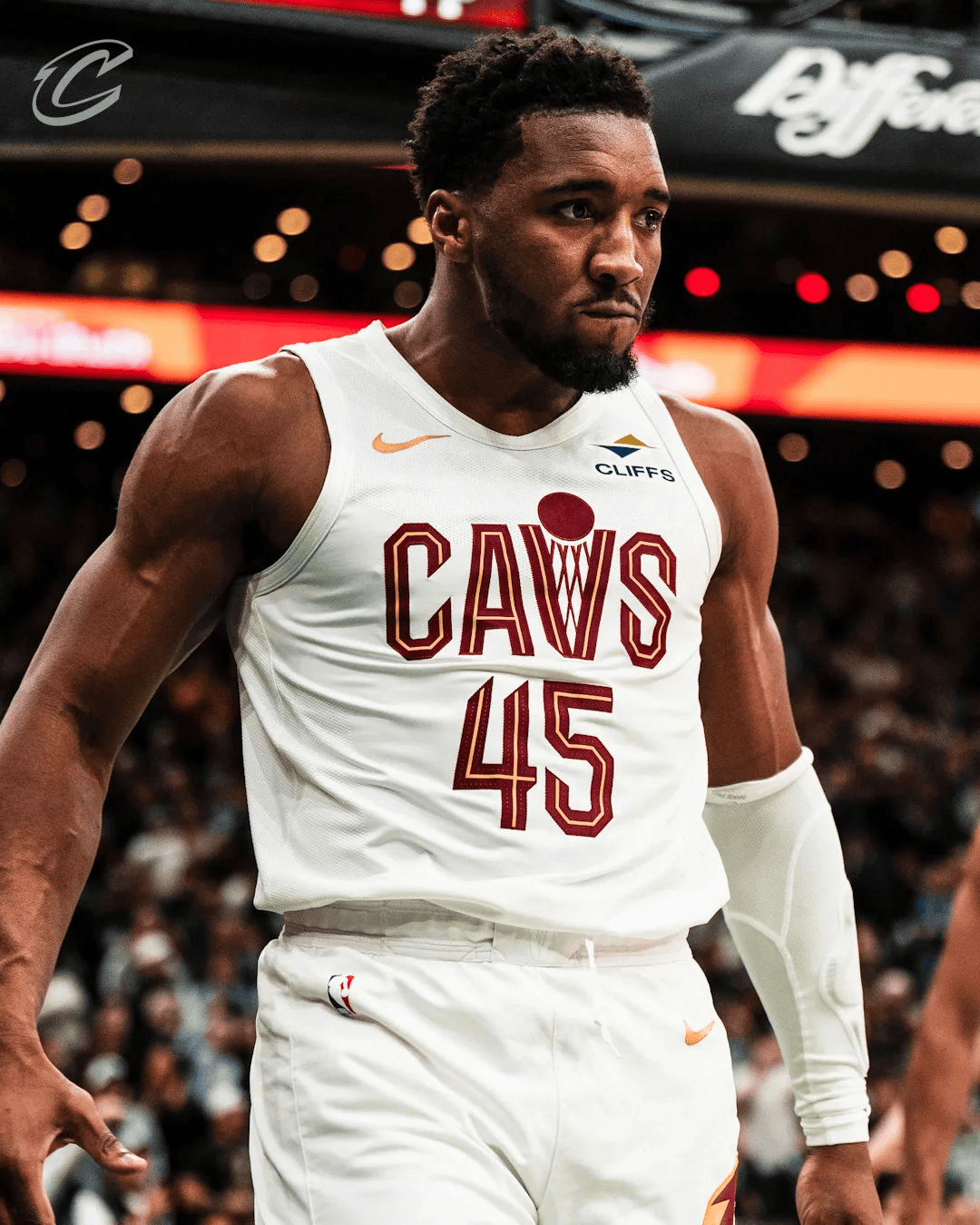 董路：足协准备在4个国家设置球员海外中心，类似鲁能巴西基地（董路：足协计划在四国设立海外球员中心，参照鲁能巴西基地）