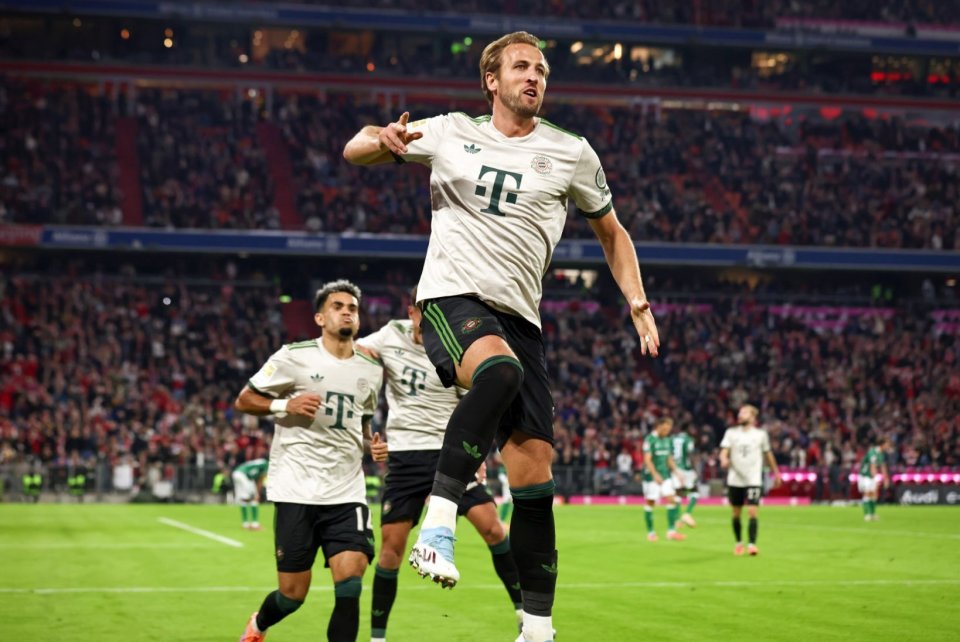 友谊赛半场：贝哈特传射，弗里曼双响，美国4-1乌拉圭（友谊赛半场战报：贝哈特传射建功，弗里曼梅开二度，美国4-1领先乌拉圭）