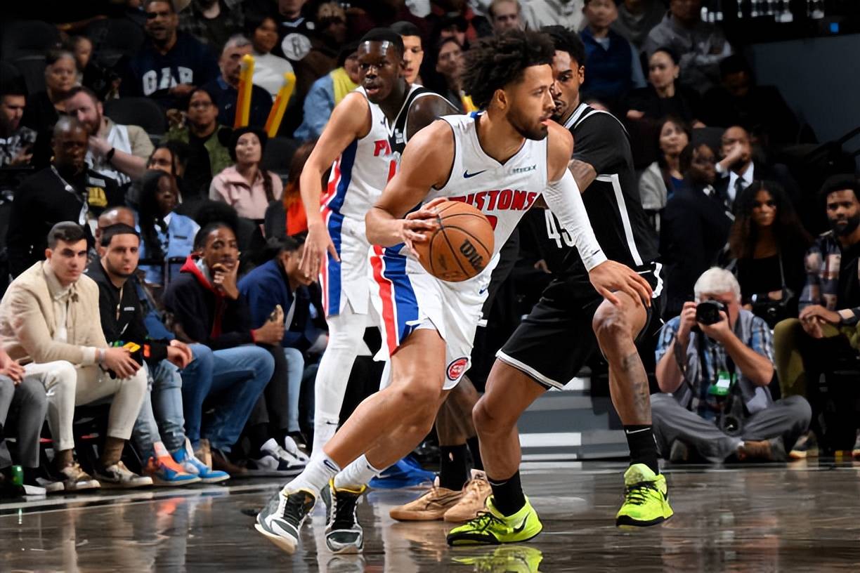 2025／26赛季英超：维拉近11场10胜1负！他们会成为第二个莱斯特城奇迹吗（英超2025／26：维拉近11战10胜1负，他们能复制莱斯特城的奇迹吗？）