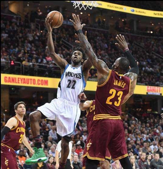 记者：不清楚利物浦是否会提高报价，但斯洛特渴望得到伊萨克（记者：利物浦是否加价仍未知，斯洛特盼引进伊萨克）