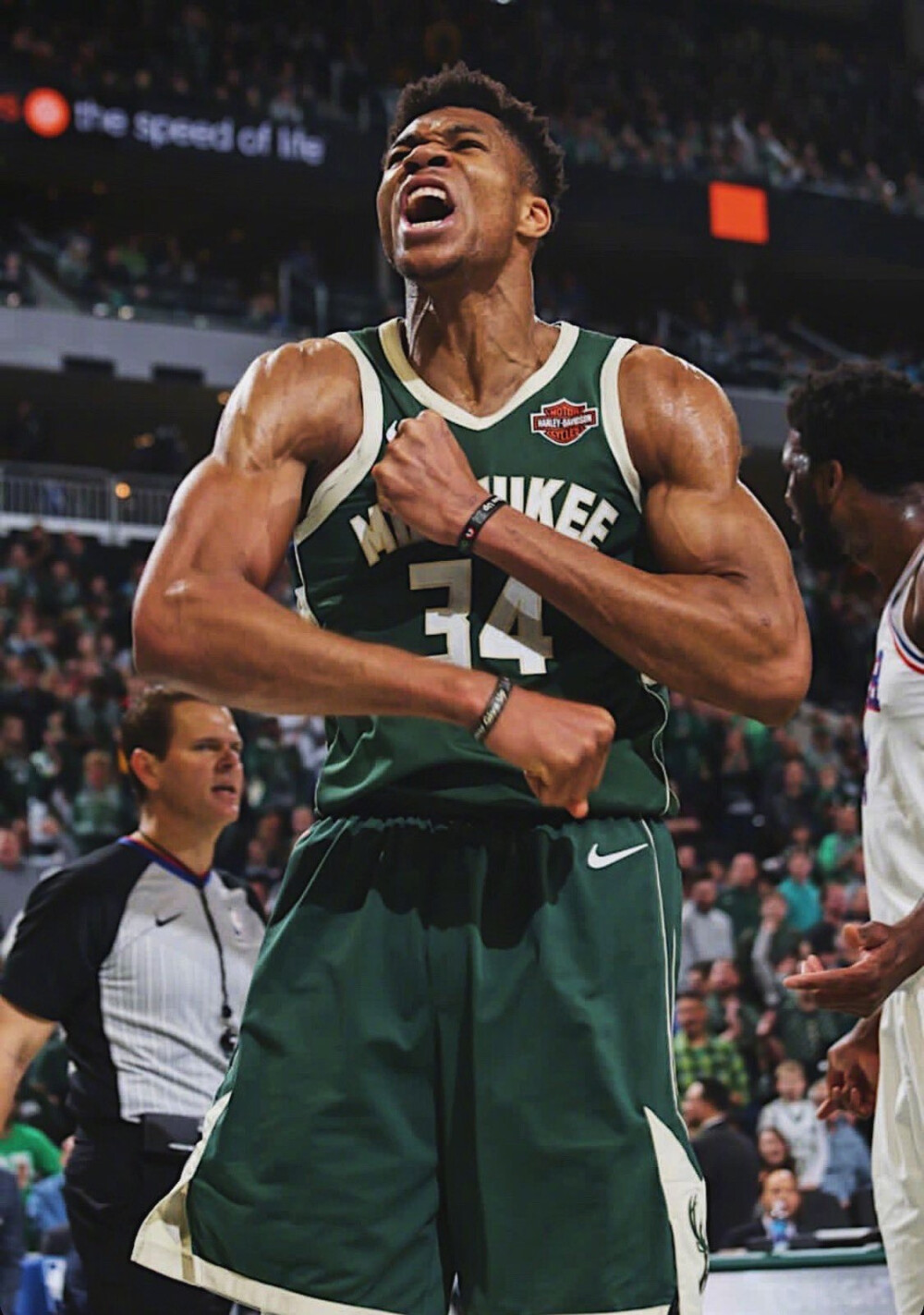 湖人本赛季关键时刻比赛8胜0负，联盟唯一不败球队！（湖人本季关键时刻8战全胜，联盟仅此一支不败球队）