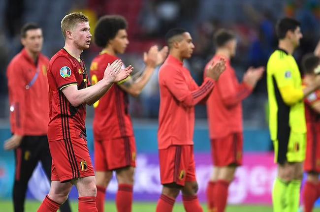 剑南春丨皇马客场0-0巴列卡诺，比赛平淡，巴尔韦德伤退（剑南春丨皇马客场0-0闷平巴列卡诺，场面沉闷，巴尔韦德伤退）